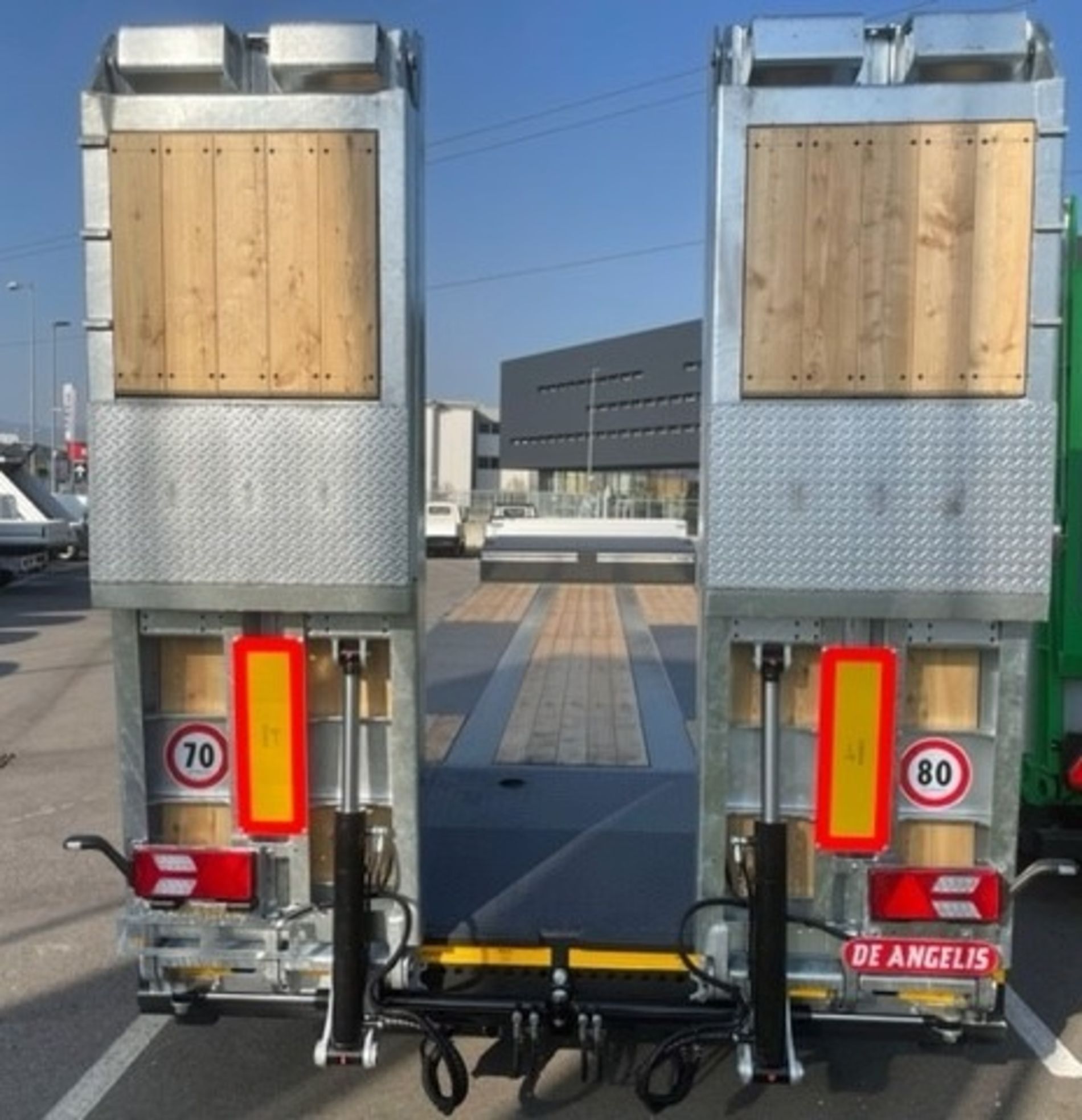 Altri marchi SEMIRIMORCHIO DE ANGELIS A TRE ASSI MOD. D4S003-3S425P_F - AUTO INDUSTRIALE BERGAMASCA