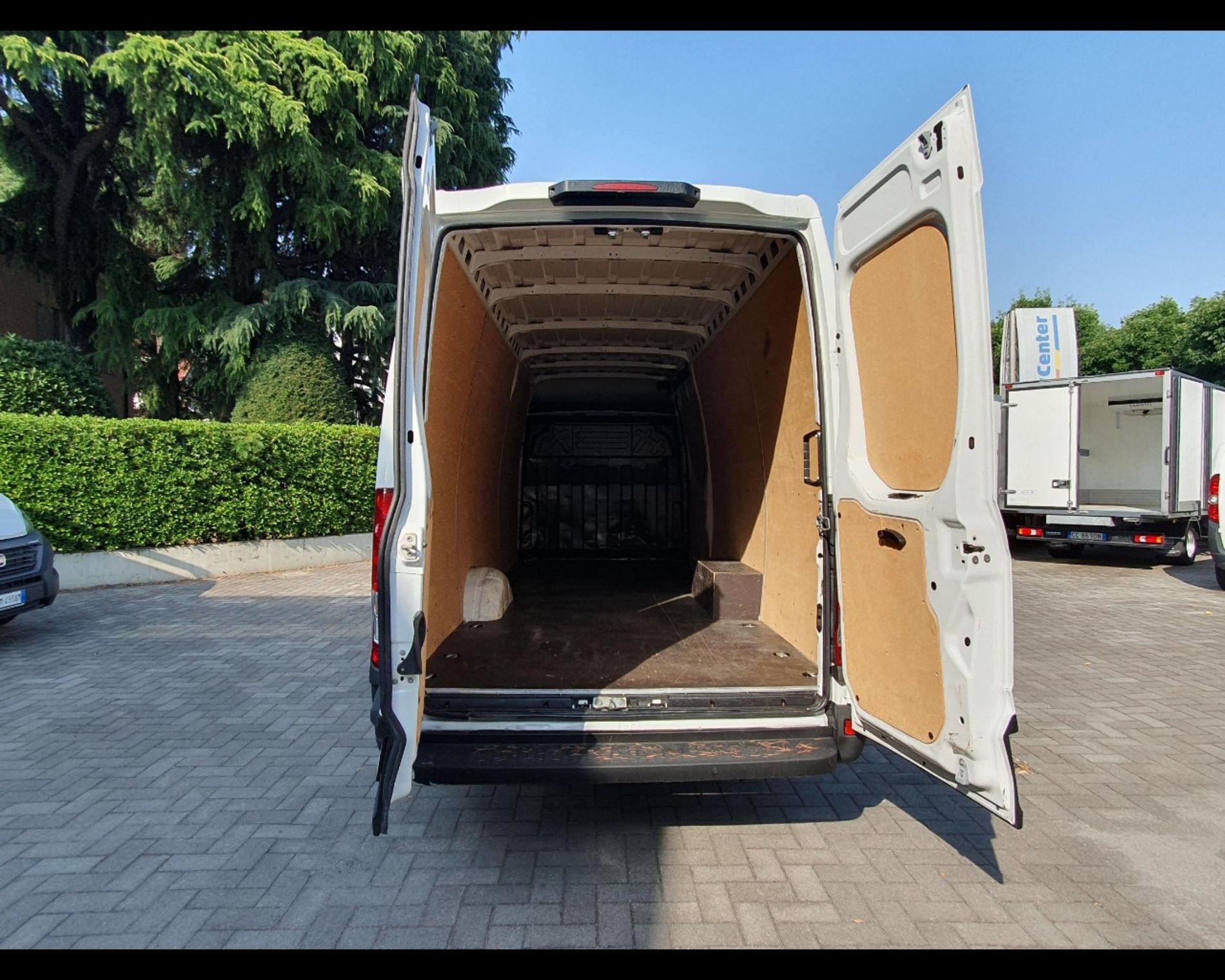 IVECO IVECO DAILY 35S14 L4H2 - AUTO INDUSTRIALE BERGAMASCA