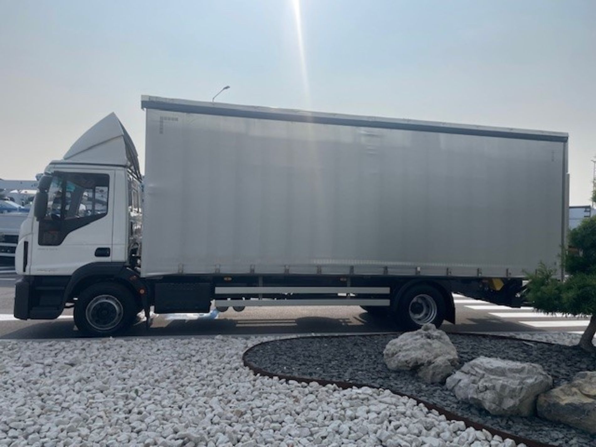 IVECO EUROCARGO ML140E28 P CENTINA FRANCESA +SPONDA BATTUTA15Q - AUTO INDUSTRIALE BERGAMASCA