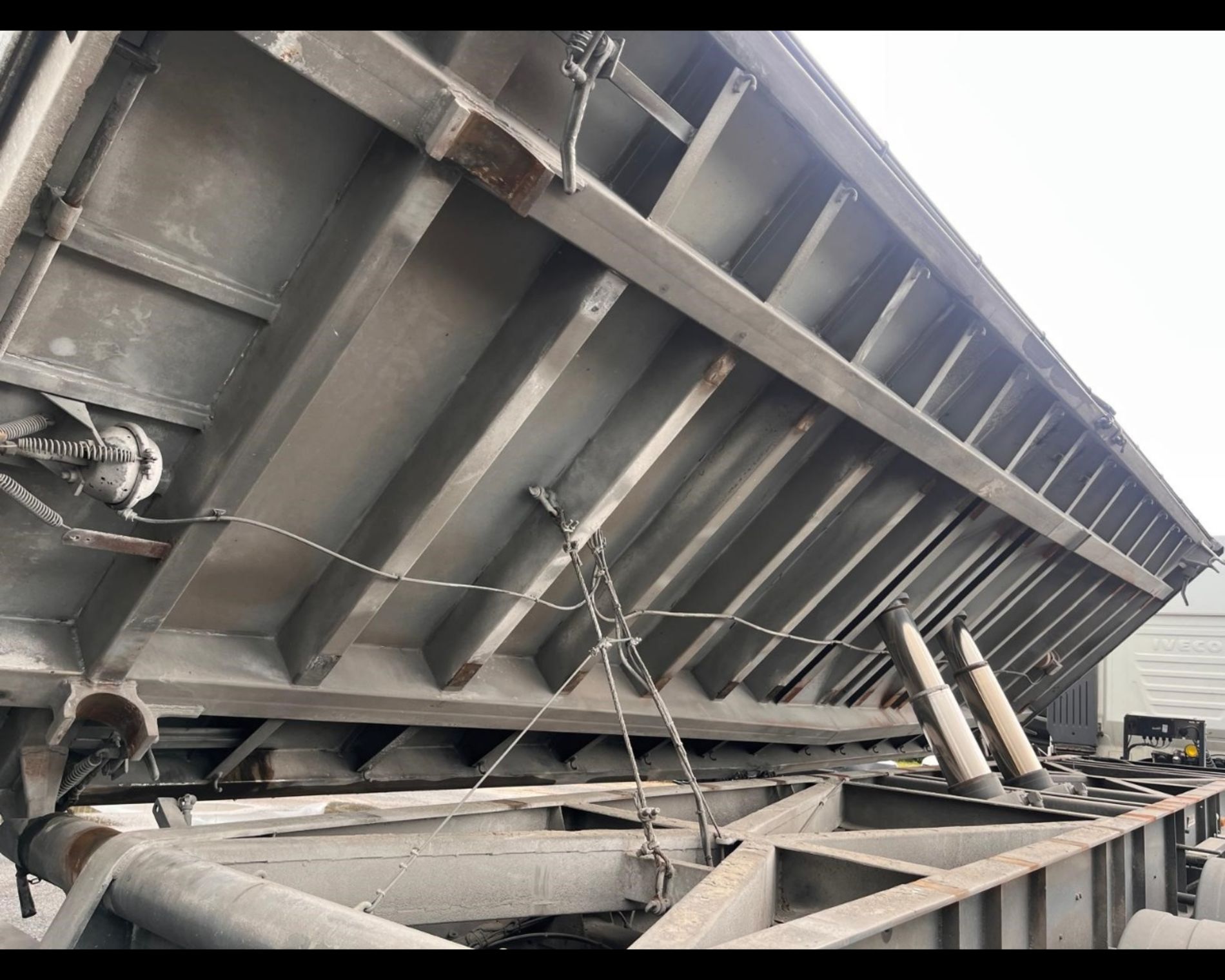 IVECO SEMIRIMORCHIO PAGANINI RIBALTABILE TRE LATI - AUTO INDUSTRIALE BERGAMASCA