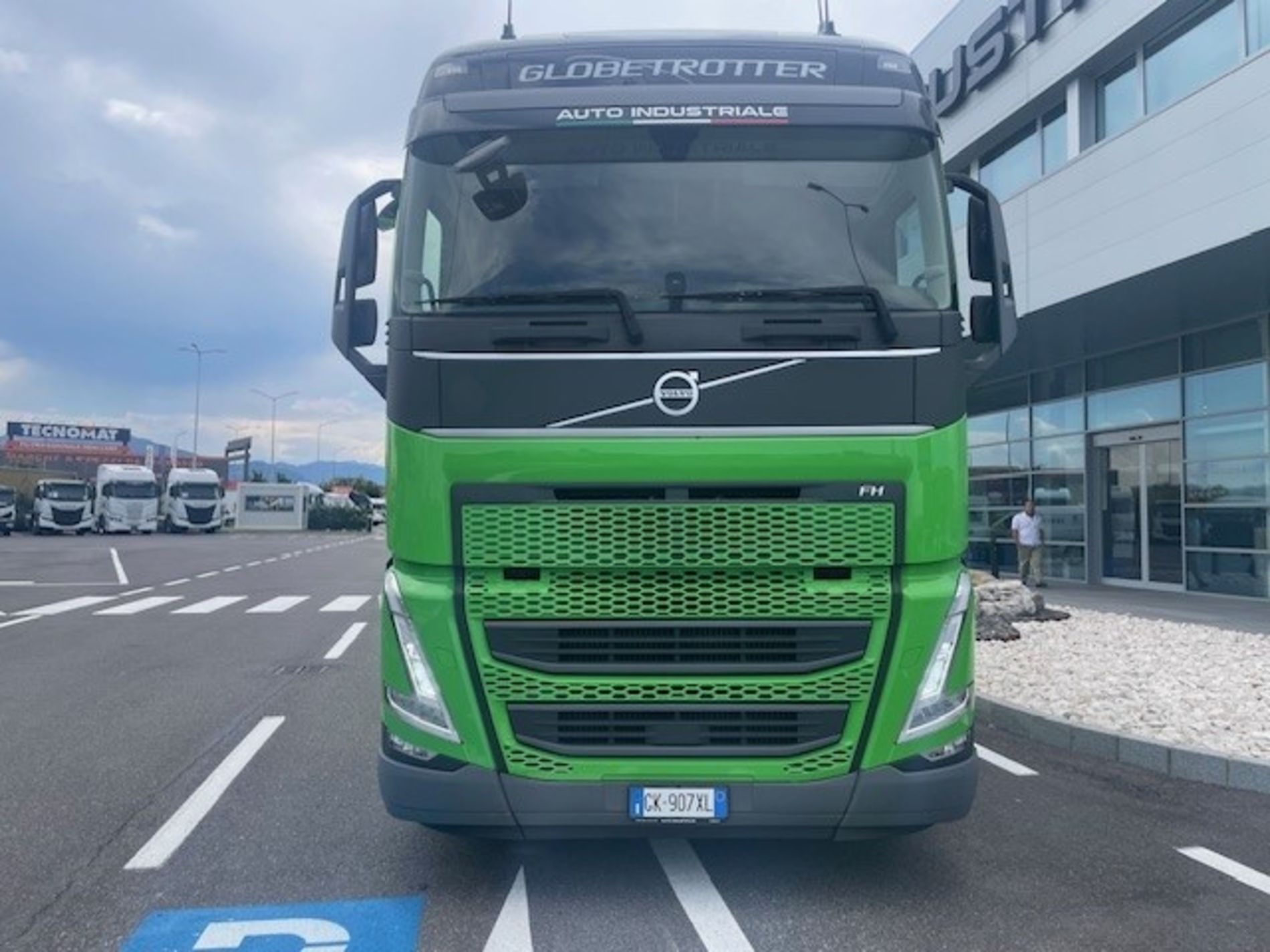 VOLVO TRUCKS VOLVO FH 13.500  - AUTO INDUSTRIALE BERGAMASCA