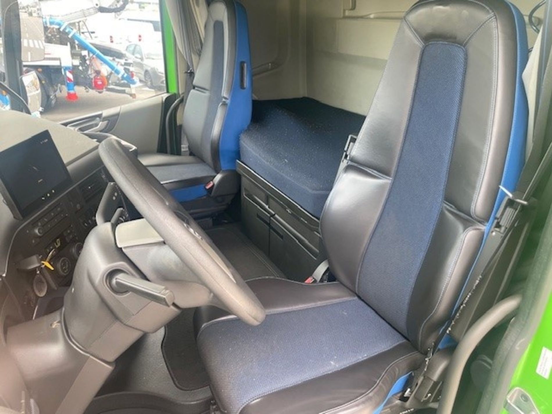 VOLVO TRUCKS VOLVO FH 13.500  - AUTO INDUSTRIALE BERGAMASCA