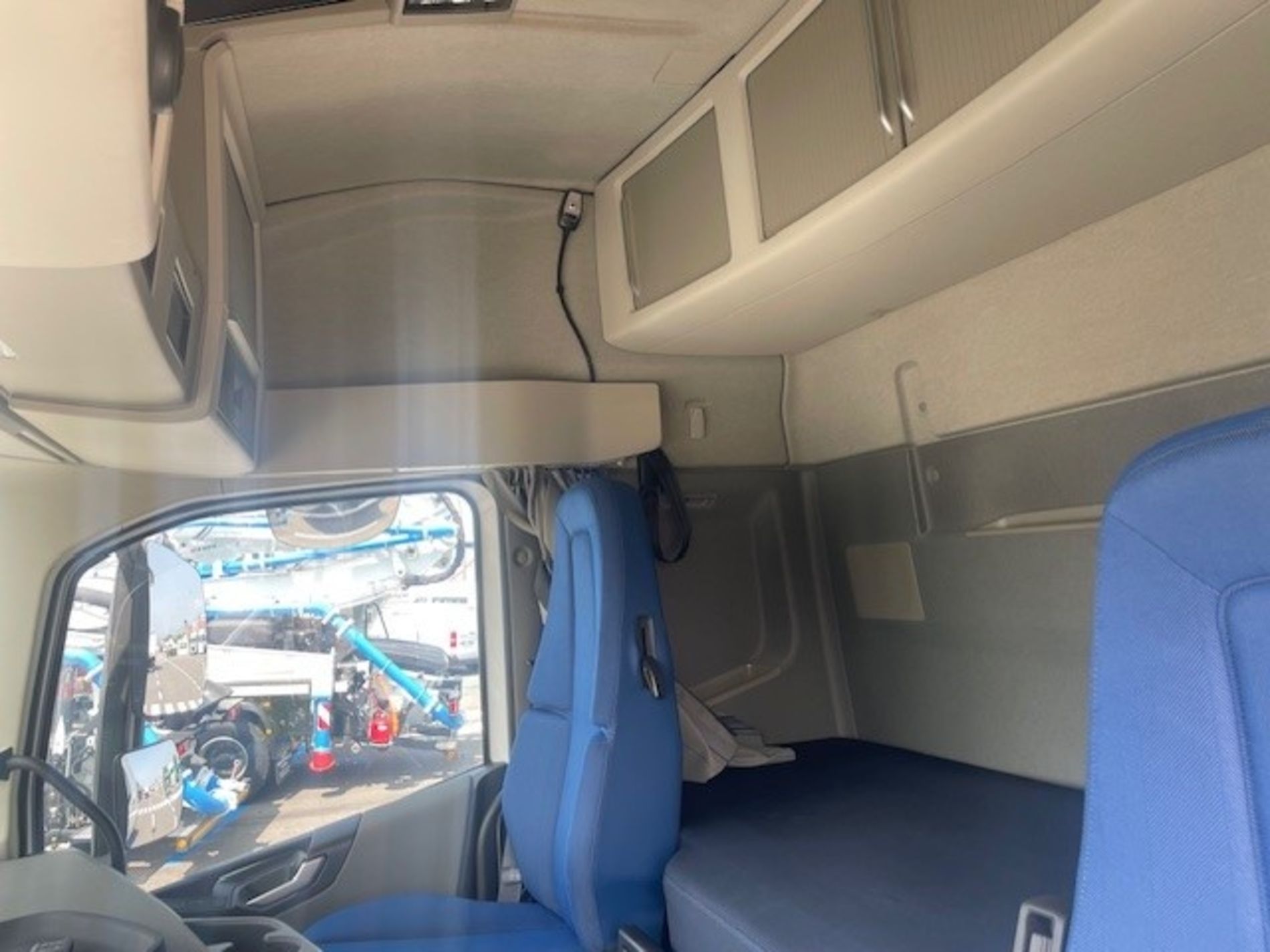 VOLVO TRUCKS VOLVO FH13.500CV  IMP.RIBALTABILE AUTOMATICO E VEB+ - AUTO INDUSTRIALE BERGAMASCA