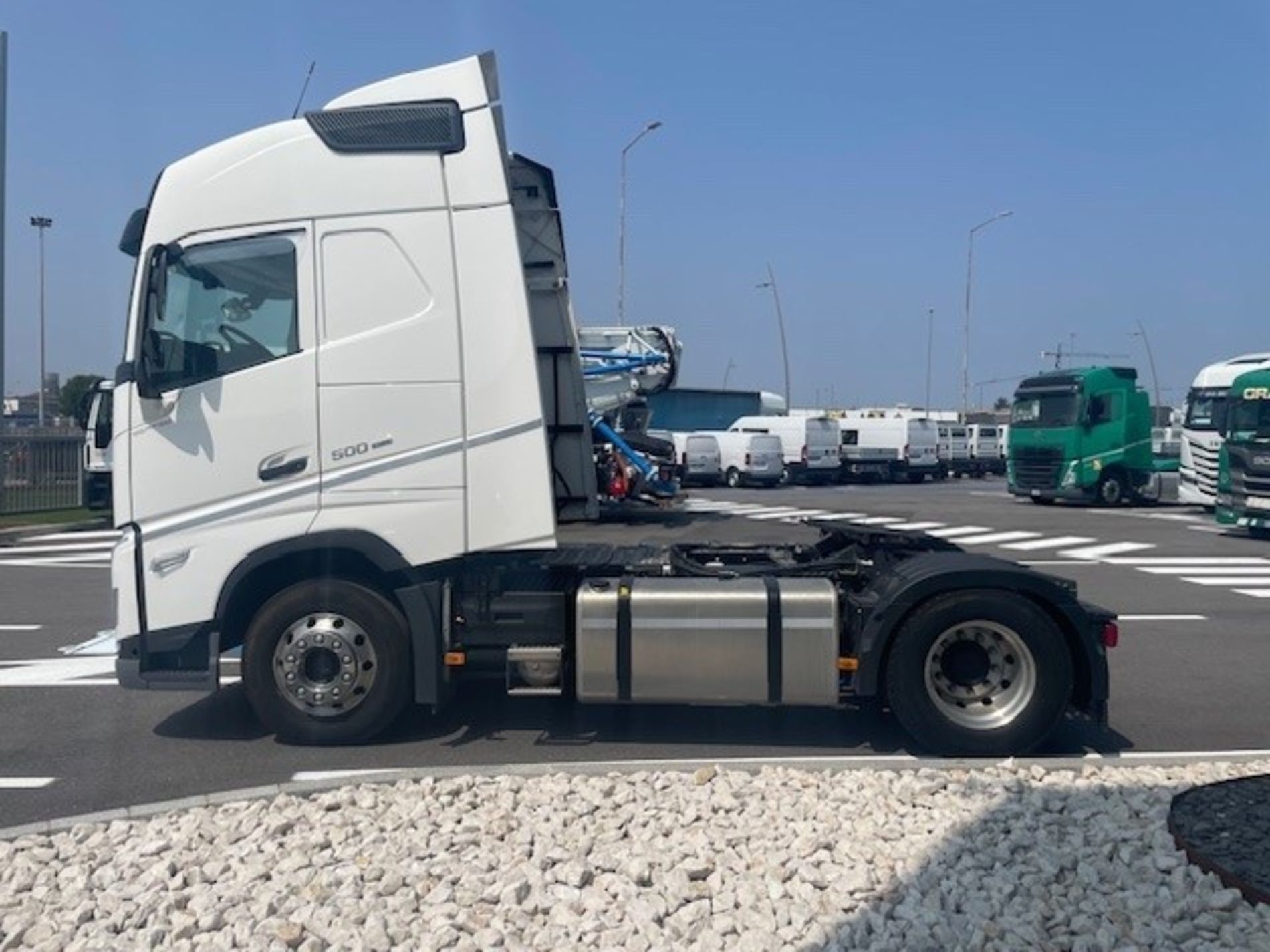 VOLVO TRUCKS VOLVO FH13.500CV  IMP.RIBALTABILE AUTOMATICO E VEB+ - AUTO INDUSTRIALE BERGAMASCA
